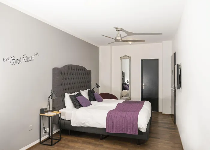 Boutique Hotel Weisses Kreuz - Adult only Hotel